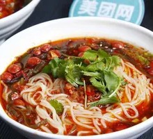 Sour Cabbage Duck Foot Noodles