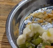 Four Seasons Bean Dumplings
