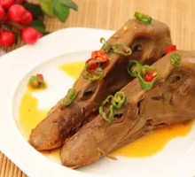 Spicy Braised Duck Heads