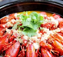 Special Garlic-Flavored Crawfish