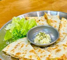 牛肉芝士薄饼