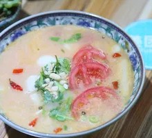 Tomato and Pork Crisp Noodle Soup