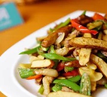 Fried Tofu Skin with Pork Strips