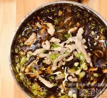 Sour Cabbage and Pork Noodles