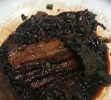 Preserved Vegetable Braised Pork