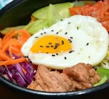 Grilled Pork Belly Stone Pot Rice