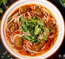 Braised Fresh Pork Intestine Rice Noodles