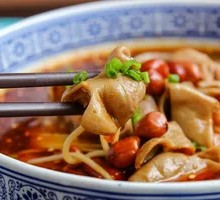 Stewed Intestine Noodles