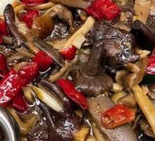 Pickled Pepper Stir-fried Mixed Mushrooms
