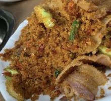 Stir-Fried腊味 with Dried Chili Peppers