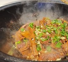 Northeast Stewed Goose in Iron Pot