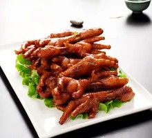 Braised and Roasted Chicken Feet