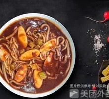 Chicken Sausage and Celery Fried Rice Noodles