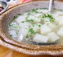 Braised Pork Bone and Radish Soup