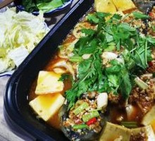Yi Jie's Signature Garlic Roast Fish