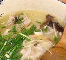 Chicken Broth Pork Noodles