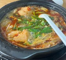Sautéed Chili Rice Noodles in Clay Pot