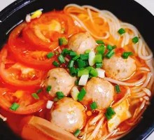 Tomato Handmade Meatball Rice Noodles