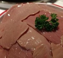 Sliced Pork Kidney with Big Knife