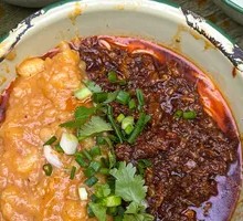Stewed Potato Beef Noodles with Mixed Sauce