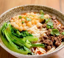 Spicy Tossed Pea and Meat Sauce Noodles with Hand-Cut Noodles