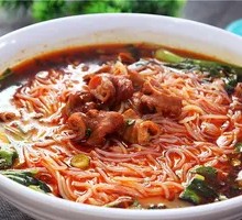 Spicy Stir-Fried Intestine Rice Noodles