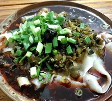 Sour Cabbage and Pork Noodles