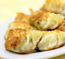 Chicken Broth Pan-Fried Dumplings