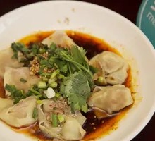 Sichuan-style Dumplings with Medium Spiciness