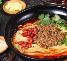 Stewed Meat Noodles with Rice Noodles