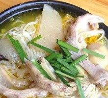 Sour Radish Duck Foot Noodles