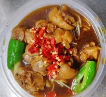 Braised Pig Trotters in Brown Sauce