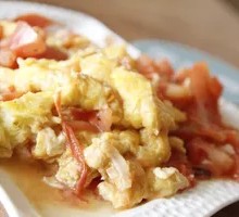 Scrambled Eggs with Tomatoes