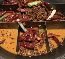 Red Soup Pot