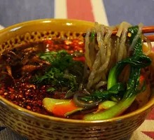 Special Pickled Cabbage Spicy Rice Noodles