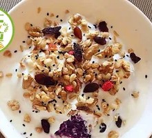 Fruit Oat Milk Cup