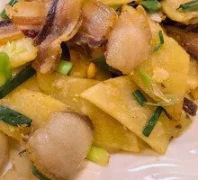 Fried Wheat Cake with Preserved Pork