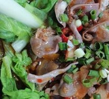 Sichuan-style Pepper Chicken Offal Noodles