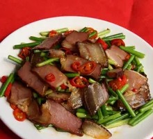 Bamboo Shoots Stir-Fried with Preserved Pork
