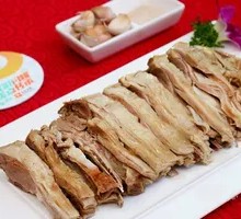 Hand-grabbed Lamb Ribs