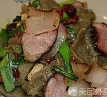 Stir-fried Sweet Potato Skin with Preserved Pork