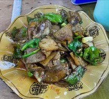 Stewed Sweet Potato Skin with Preserved Pork