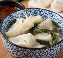 香菇鸡肉生馄饨