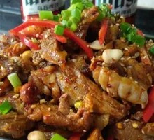 Spicy Oil Tossed Walnut Pork Rice