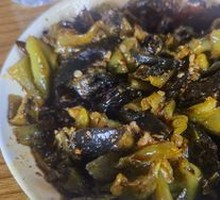Green Pepper and Century Egg