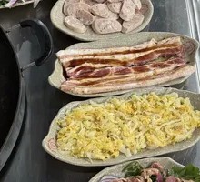 Northeastern Sour Cabbage and Pork Dish