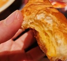 Meteor Croissant