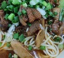 Ginger Duck Noodles