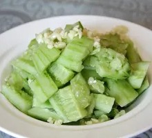 Garlic Cucumber Salad