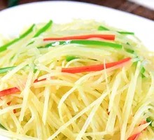 Sliced Potatoes with Green Pepper
